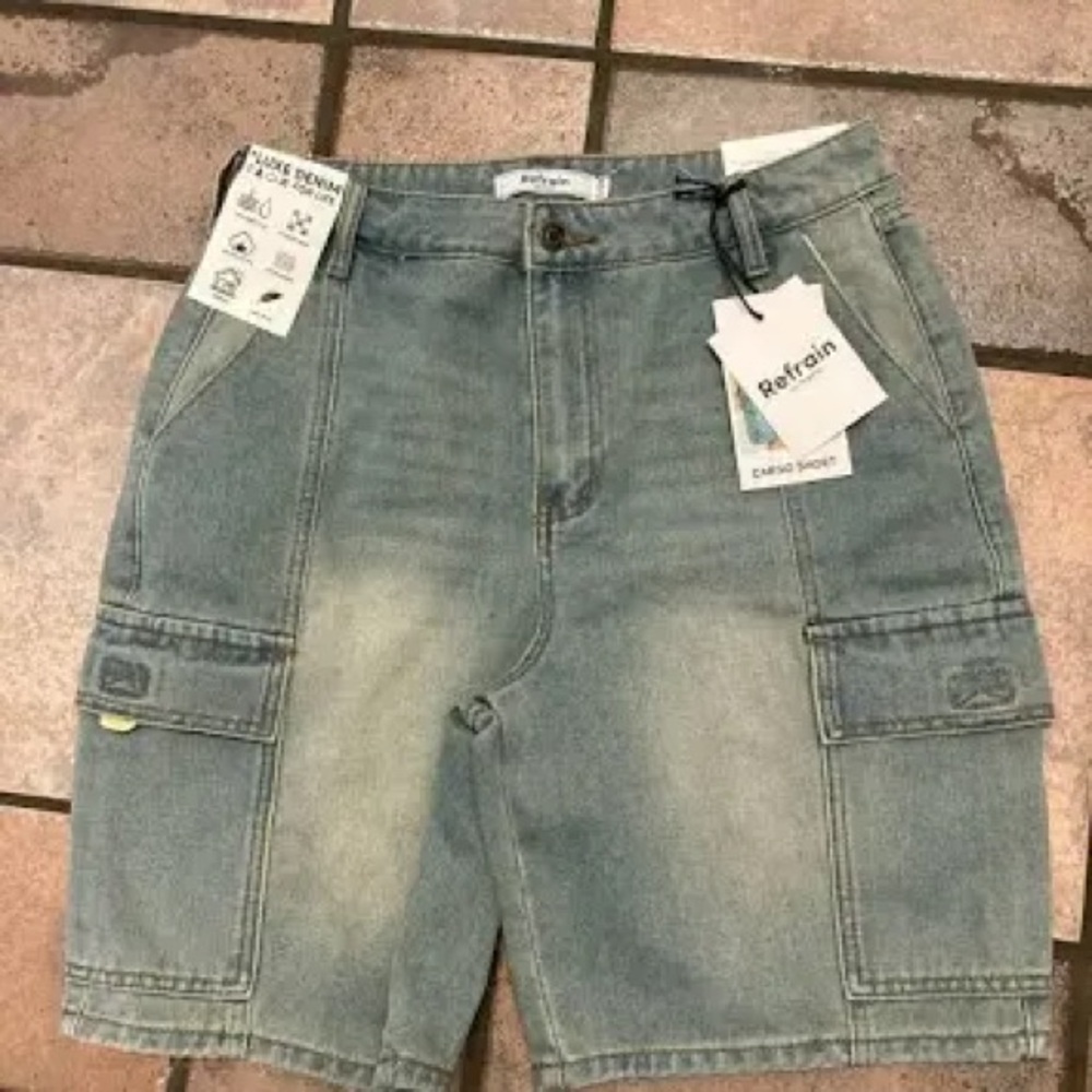 Refrain Denim Baggy Y2K Vintage Style Cargo Shorts- Size 13/31